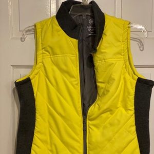 Juniors Yellow puffer vest size 14/16